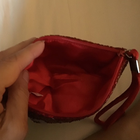 NEW “Host Pick” Gorgeously Stunning Beaded Poker Wristlet - Picture 3 of 5